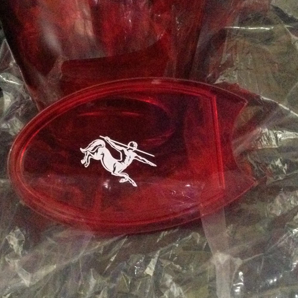 New Remy Martin Pitcher - Picture 4 of 13